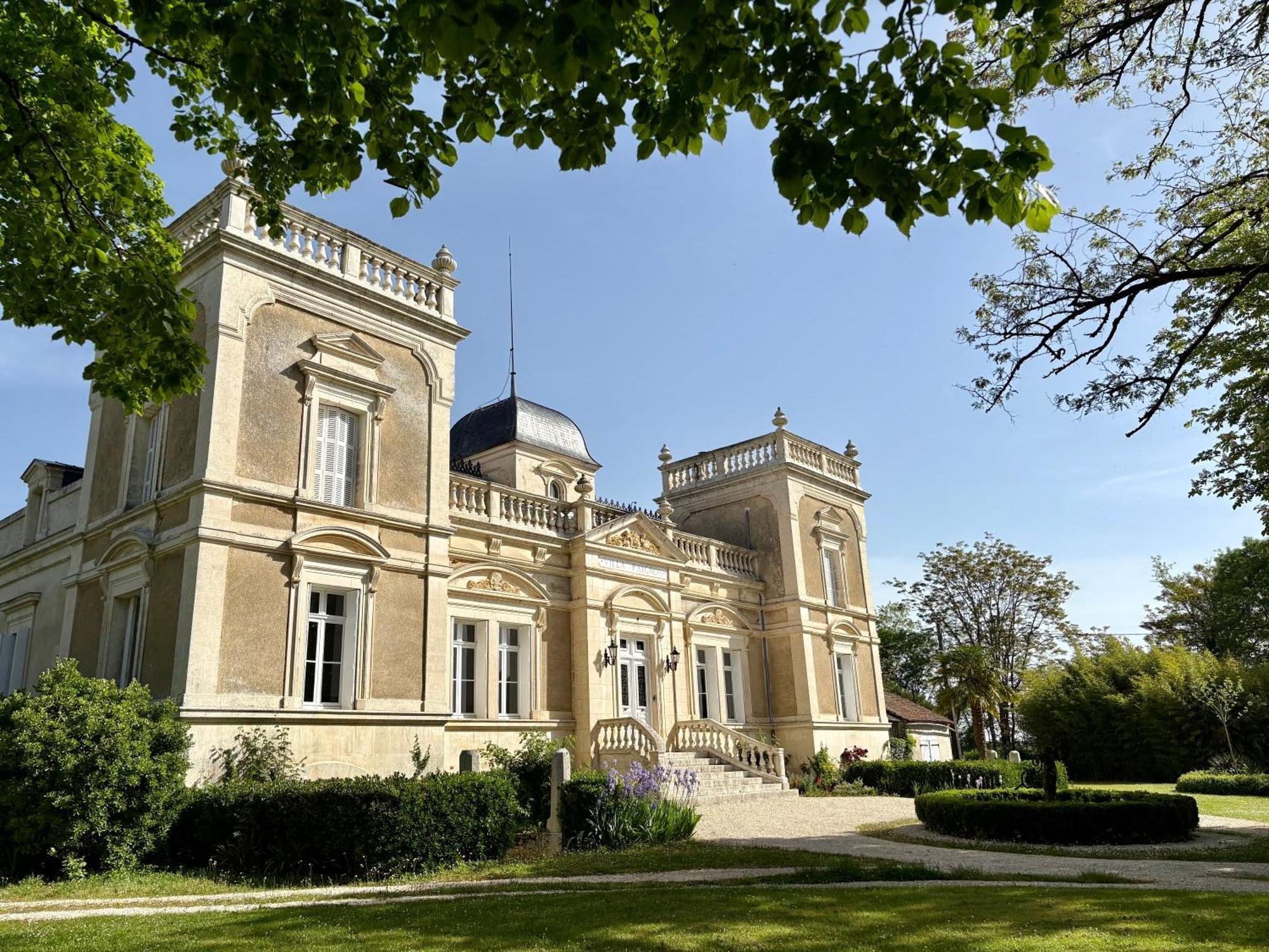 Villa Paignon Montbron Bagian luar foto